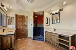 2131 Kew Dr, Los Angeles, CA 90046 - Photo 52