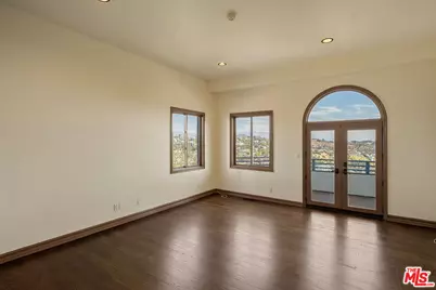 2131 Kew Dr, Los Angeles, CA 90046 - Photo 54