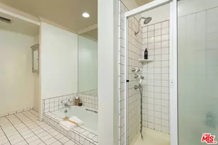 8455 Fountain Ave, West Hollywood, CA 90069 - Photo 24