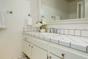 8455 Fountain Ave, West Hollywood, CA 90069 - Photo 28