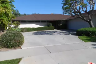 6524 S Holt Ave, Los Angeles, CA 90056 - Photo 1