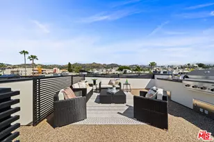 1327 N Fuller Ave, Los Angeles, CA 90046 - Photo 2