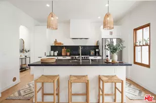 346 N Gardner St, Los Angeles, CA 90036 - Photo 2