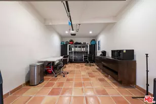 615 S Highland Ave, Los Angeles, CA 90036 - Photo 40