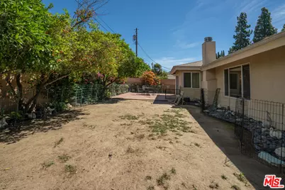 18631 Superior St, Northridge, CA 91324 - Photo 26