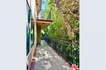 503 N Greencraig Rd, Los Angeles, CA 90049 - Photo 28