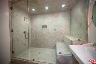 503 N Greencraig Rd, Los Angeles, CA 90049 - Photo 48