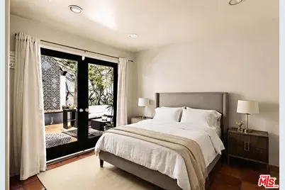 7003 La Presa Dr, Los Angeles, CA 90068 - Photo 22
