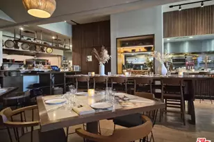 11645 Montana Ave, Los Angeles, CA 90049 - Photo 48