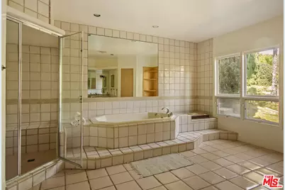 3780 Multiview Dr, Los Angeles, CA 90068 - Photo 26