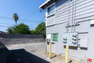 8357 Amigo Ave, Northridge, CA 91324 - Photo 12