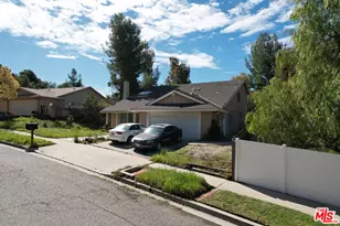 6618 Smoke Tree Ave, Oak Park, CA 91377 - Photo 2