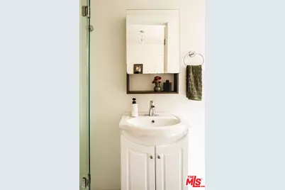 2354 Landa St, Los Angeles, CA 90039 - Photo 14