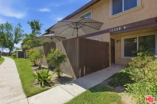12328 Runnymede St, North Hollywood, CA 91605 - Photo 16