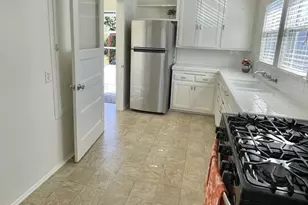 854 Rose Ave, Venice, CA 90291 - Photo 4