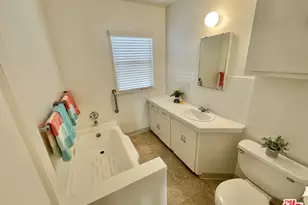 854 Rose Ave, Venice, CA 90291 - Photo 12