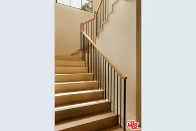 726 N Alta Vista Blvd, Los Angeles, CA 90046 - Photo 8