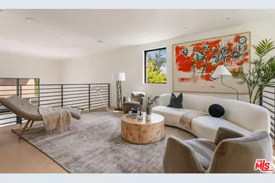 917 Hilldale Ave, West Hollywood, CA 90069 - Photo 14