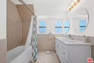 2839 Hillcrest Dr, Los Angeles, CA 90016 - Photo 16