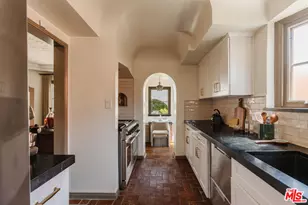 3975 Sutro Ave, Los Angeles, CA 90008 - Photo 28