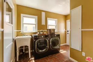 3975 Sutro Ave, Los Angeles, CA 90008 - Photo 36