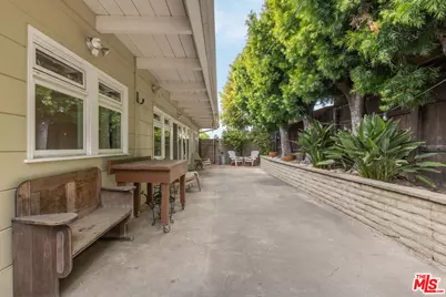 5283 Thornburn St, Los Angeles, CA 90045 - Photo 24
