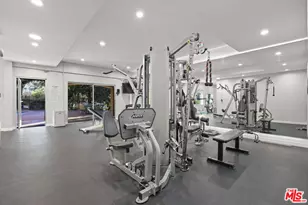 2700 Cahuenga Blvd, Los Angeles, CA 90068 - Photo 38