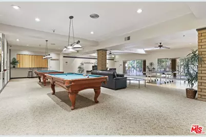 2700 Cahuenga Blvd #2216, Los Angeles, CA 90068 - Photo 32