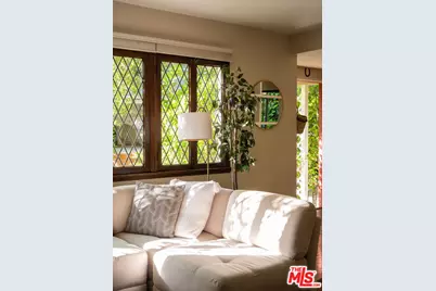 9720 Yoakum Dr, Beverly Hills, CA 90210 - Photo 6