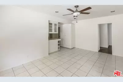 15508 Royal Ridge Rd, Sherman Oaks, CA 91403 - Photo 10