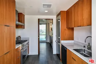 1705 Ocean Ave, Santa Monica, CA 90401 - Photo 26