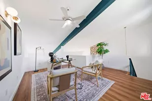 725 S Barrington Ave, Los Angeles, CA 90049 - Photo 24