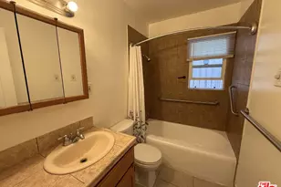 4253 S Centinela Ave, Los Angeles, CA 90066 - Photo 14