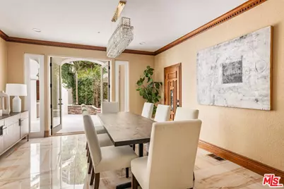 2468 Coldwater Canyon Dr, Beverly Hills, CA 90210 - Photo 12