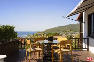 216 Notteargenta Rd, Pacific Palisades, CA 90272 - Photo 38