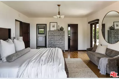 216 Notteargenta Rd, Pacific Palisades, CA 90272 - Photo 40