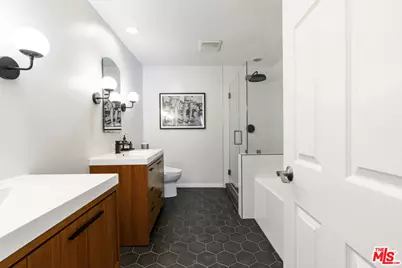14560 Benefit St #206, Sherman Oaks, CA 91403 - Photo 22
