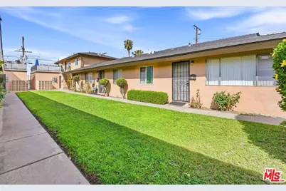 311 S Kroeger St, Anaheim, CA 92805 - Photo 4