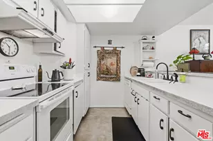 906 N Doheny Dr, West Hollywood, CA 90069 - Photo 12