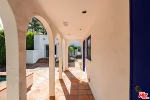 524 N Kilkea Dr, Los Angeles, CA 90048 - Photo 48