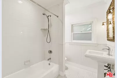 524 N Kilkea Dr, Los Angeles, CA 90048 - Photo 22