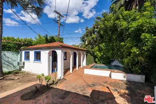 524 N Kilkea Dr, Los Angeles, CA 90048 - Photo 34