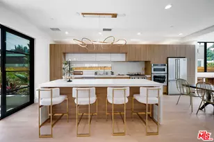 244 S Gramercy Pl, Los Angeles, CA 90004 - Photo 8