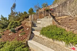 4465 Don Miguel Dr, Los Angeles, CA 90008 - Photo 32