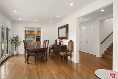 1052 N Kenter Ave, Los Angeles, CA 90049 - Photo 8