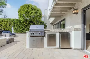 2637 Angelo Dr, Los Angeles, CA 90077 - Photo 20