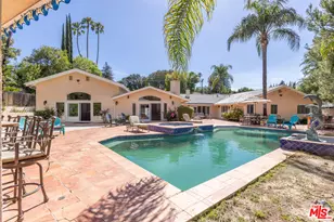 19717 Wells Dr, Woodland Hills, CA 91364 - Photo 1