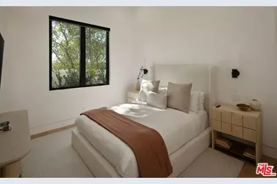 9715 Arby Dr, Beverly Hills, CA 90210 - Photo 40