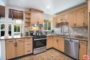 4925 Indian Wood Rd, Culver City, CA 90230 - Photo 10