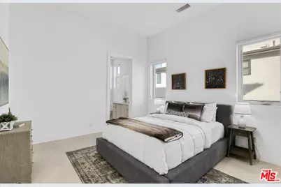 20115 W Galway Ln, Porter Ranch, CA 91326 - Photo 22
